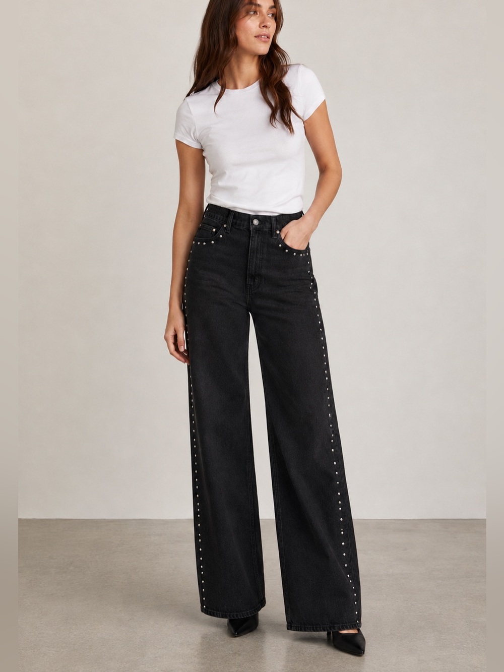 Quince Bella Stretch Studded Relaxed Straight Jeans Black Size 27 NWT
